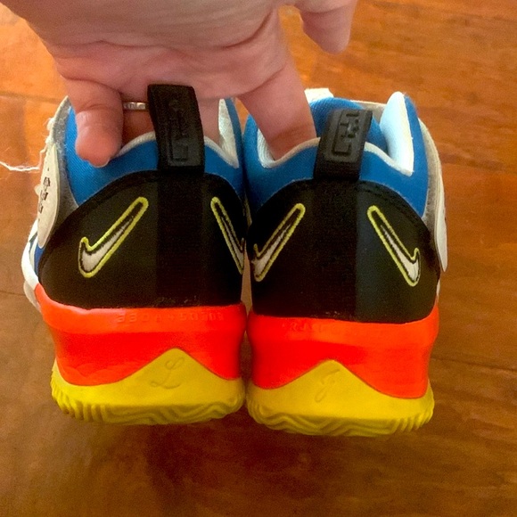 Nike LeBron James Soldier 13 XIII SFG Shoe Blue Crimson Size 12C - Picture 4 of 8